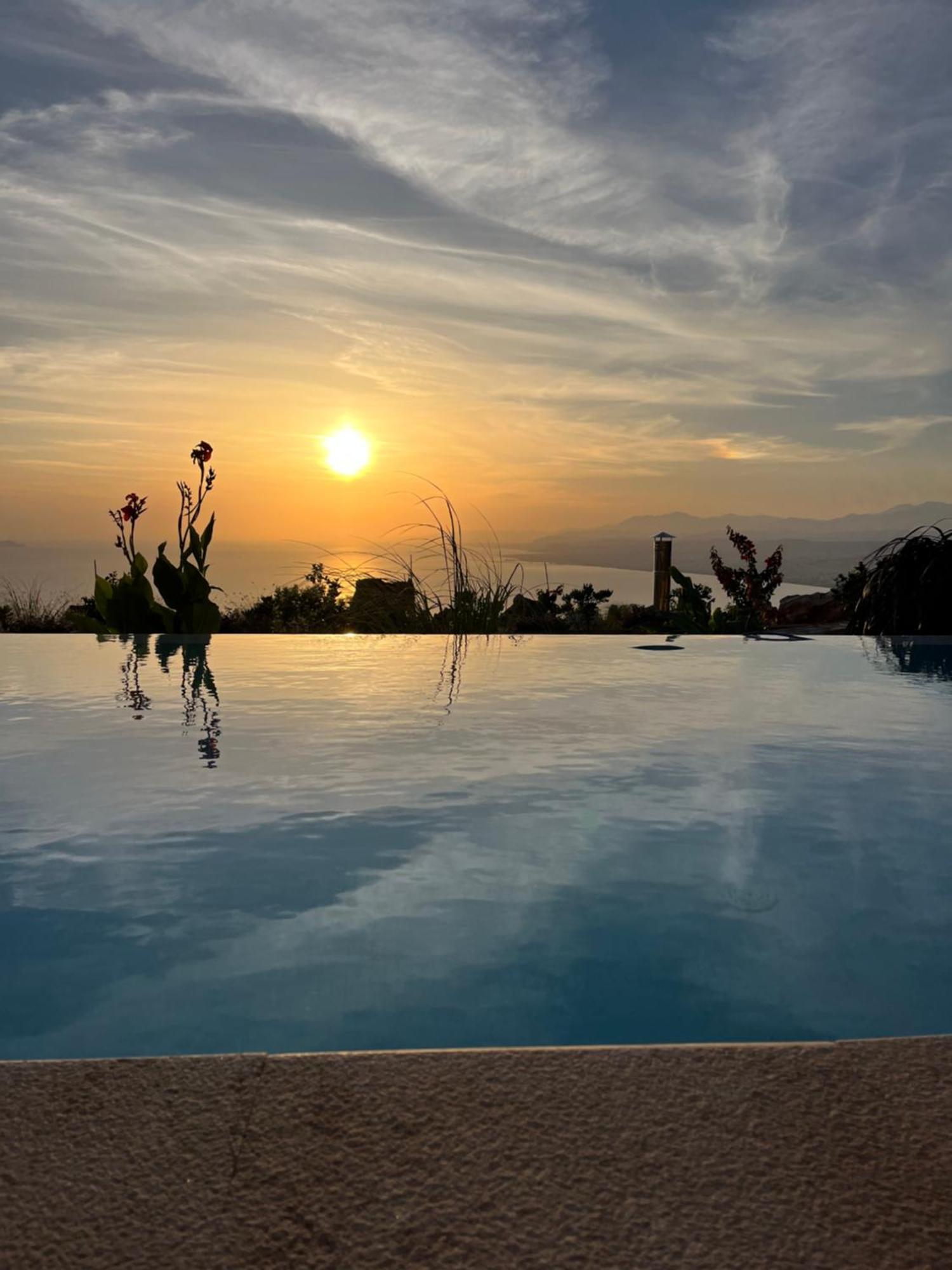 Plethora Luxury Suites Rodhia  Bagian luar foto